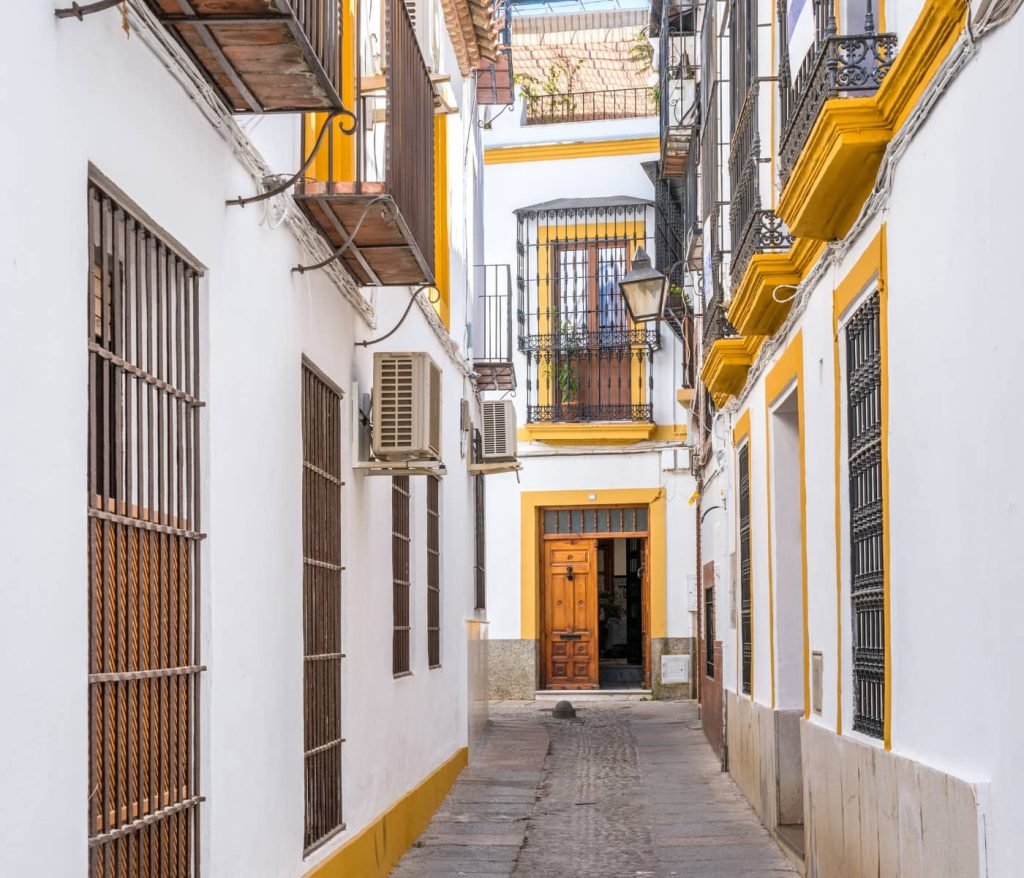Córdoba’s Jewish Quarter (Judería) offers a fascinating journey through narrow, winding streets, whitewashed houses, and historical sites. Visit the old synagogue and enjoy the tranquil courtyards.